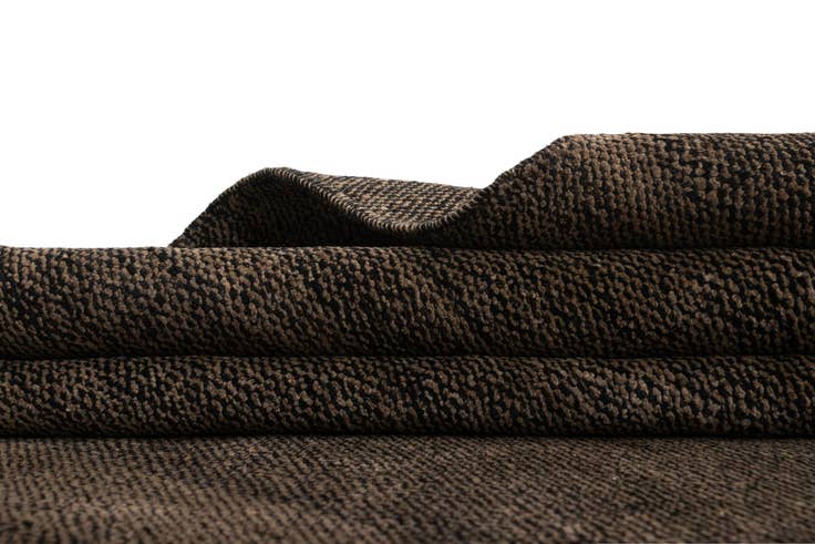 Detail image of 6' 7 x 9' 6 Juma Wool Rug