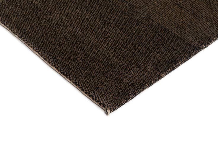 Detail image of 6' 7 x 9' 6 Juma Wool Rug