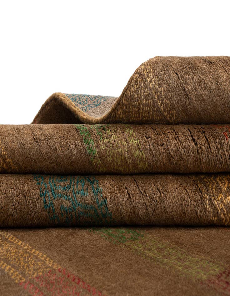 Detail image of 6' 8 x 9' 9 Juma Wool Rug