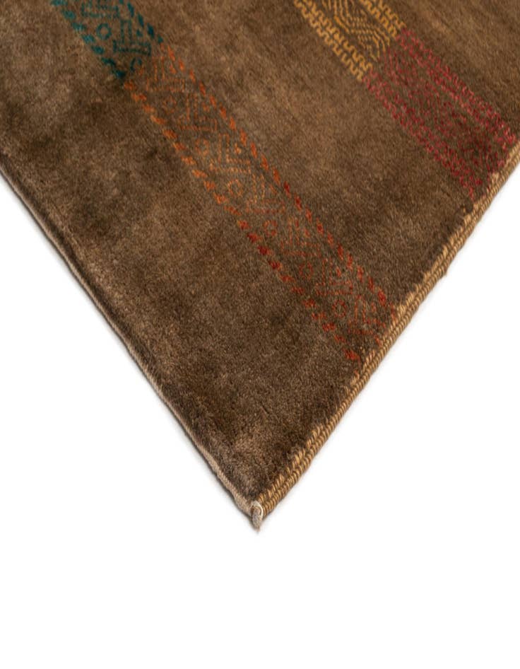 Detail image of 6' 8 x 9' 9 Juma Wool Rug