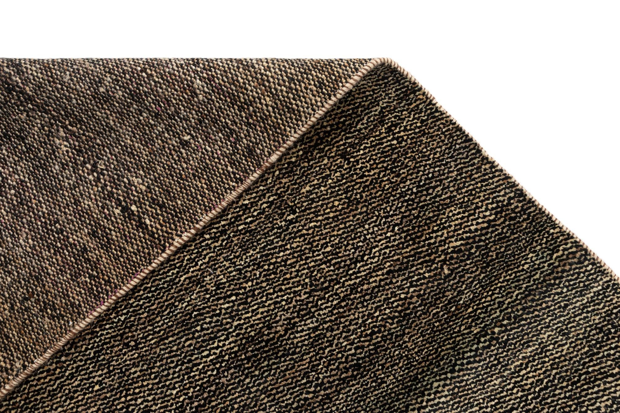 5' 7 x 8' 3 Juma Wool Rug