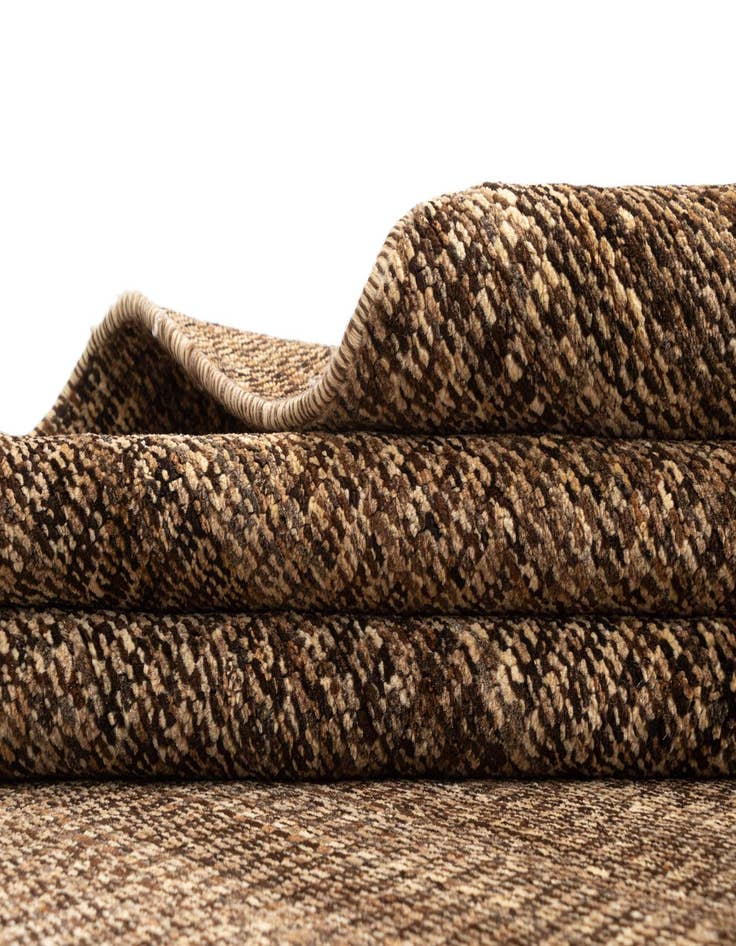 Detail image of 5' 5 x 7' 11 Juma Wool Rug