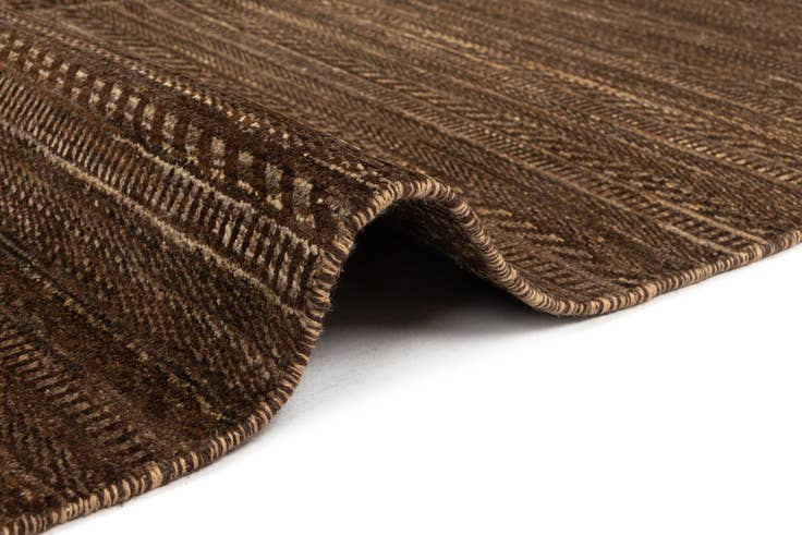 Detail image of 5' 6 x 7' 6 Juma Wool Rug