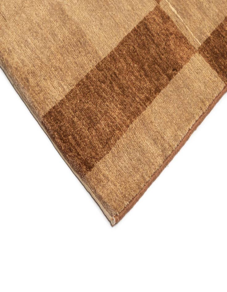 Detail image of 5' 7 x 8' 4 Juma Wool Rug