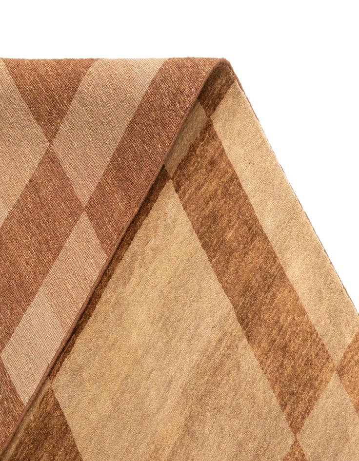 Detail image of 5' 7 x 8' 4 Juma Wool Rug