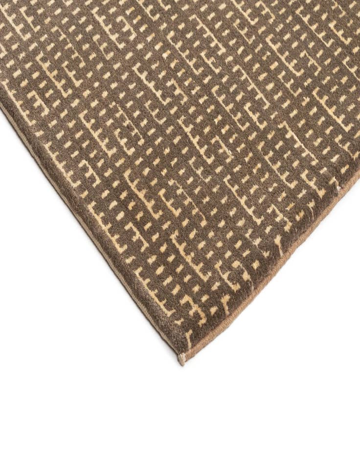 Detail image of 5' 7 x 7' 10 Juma Wool Rug