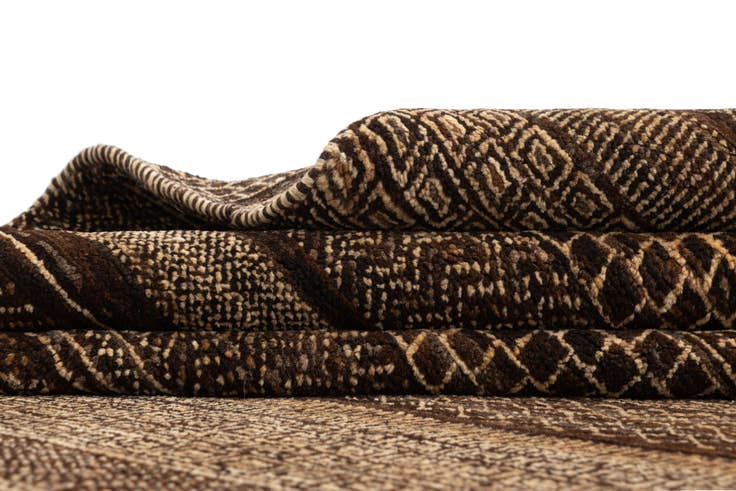 Detail image of 4' 5 x 6' 8 Juma Wool Rug