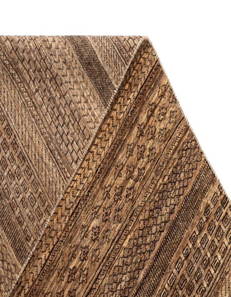 Detail image of 4' 7 x 6' 9 Juma Wool Rug