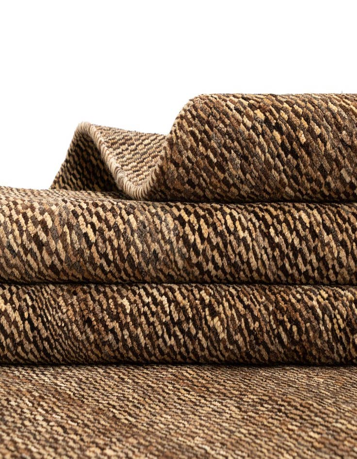 Detail image of 4' 10 x 6' 8 Juma Wool Rug