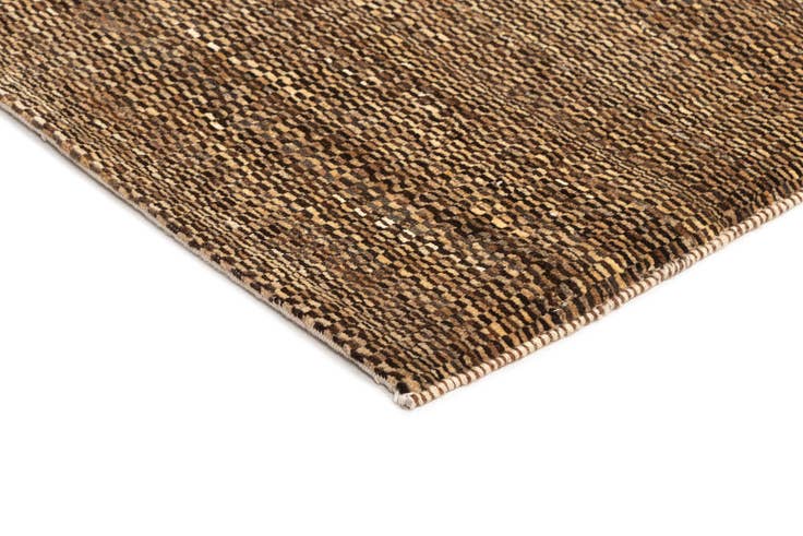 Detail image of 4' 10 x 6' 8 Juma Wool Rug