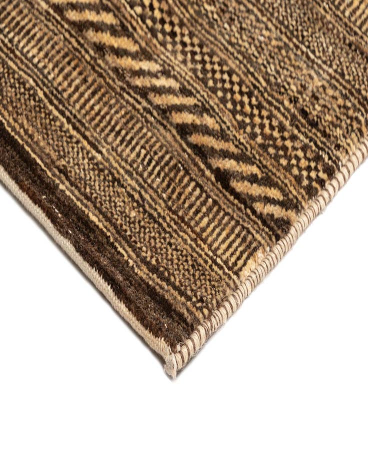 Detail image of 4' 9 x 6' 7 Juma Wool Rug