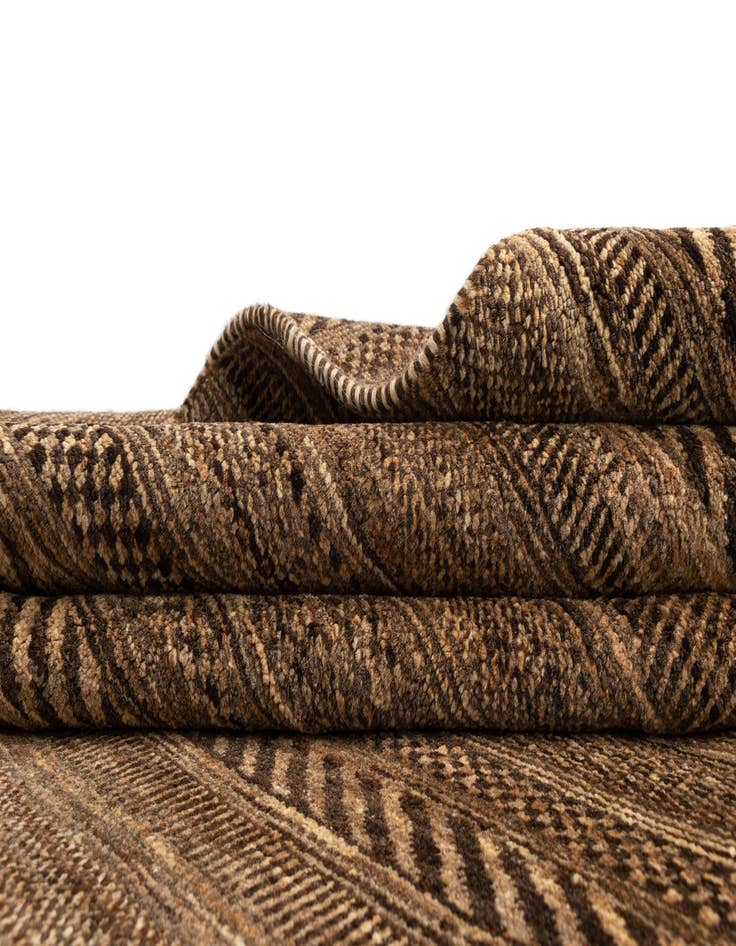 Detail image of 4' 7 x 6' 8 Juma Wool Rug