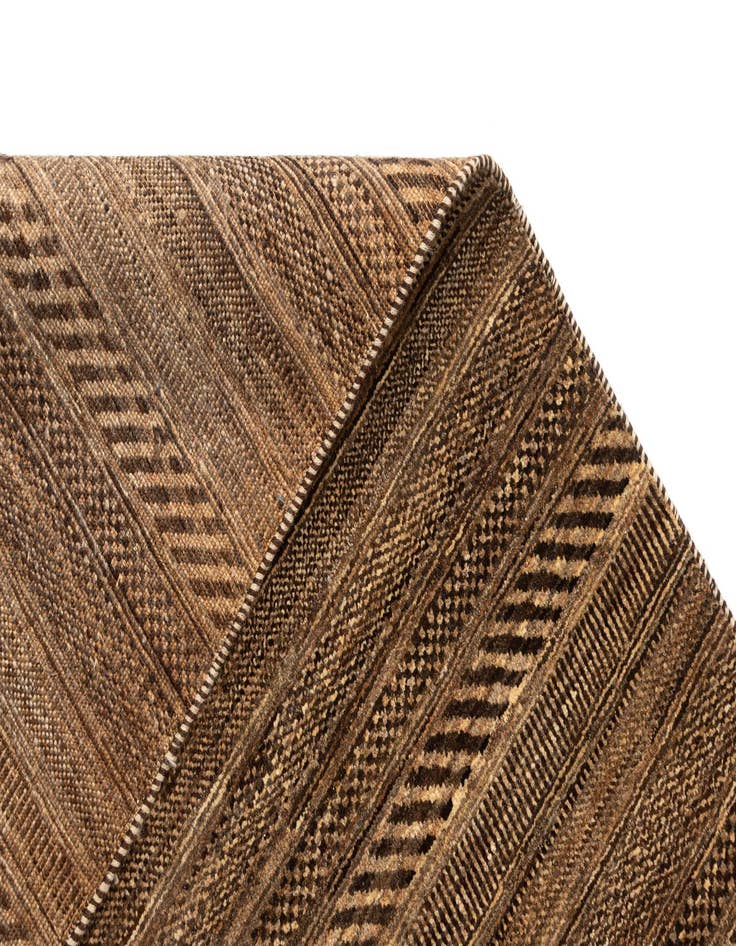 Detail image of 4' 7 x 6' 8 Juma Wool Rug