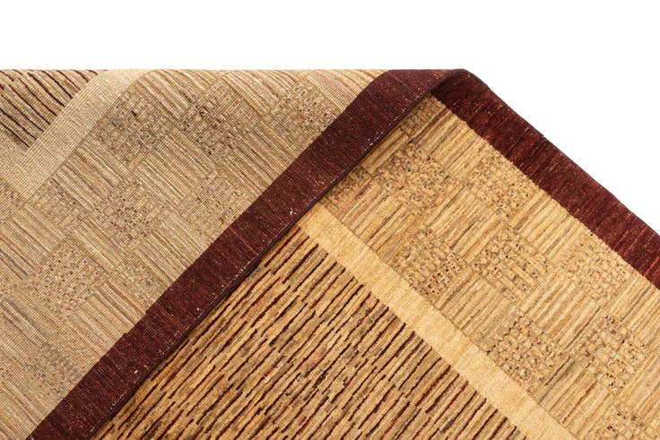 Detail image of 4' 11 x 6' 5 Juma Wool Rug