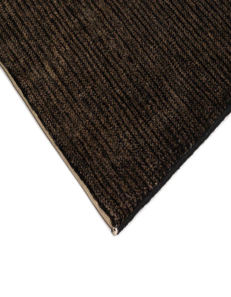 Detail image of 4' 6 x 6' 11 Juma Wool Rug