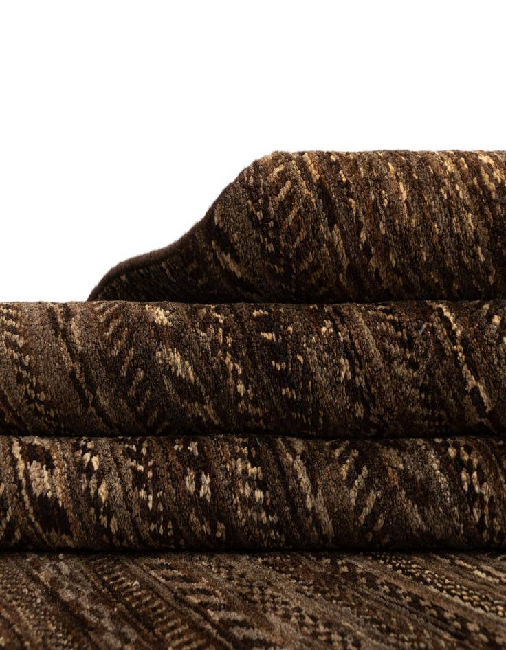 Detail image of 6' 6 x 7' 10 Juma Wool Rug