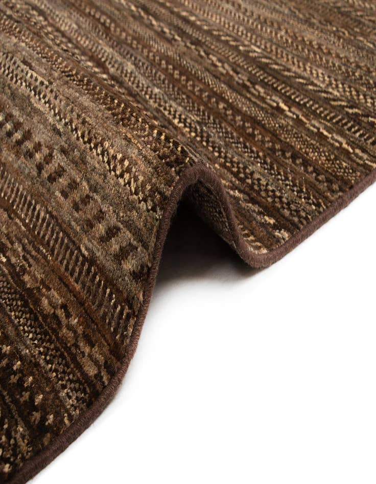 Detail image of 6' 6 x 7' 10 Juma Wool Rug