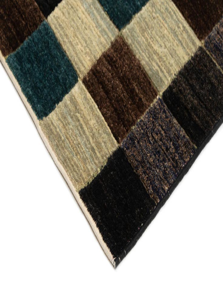 Detail image of 5' 7 x 7' 9 Juma Wool Rug