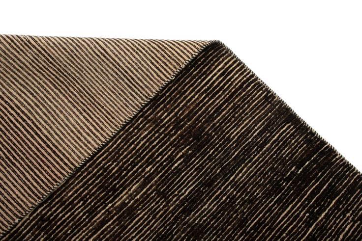Detail image of 6' x 8' 11 Juma Wool Rug
