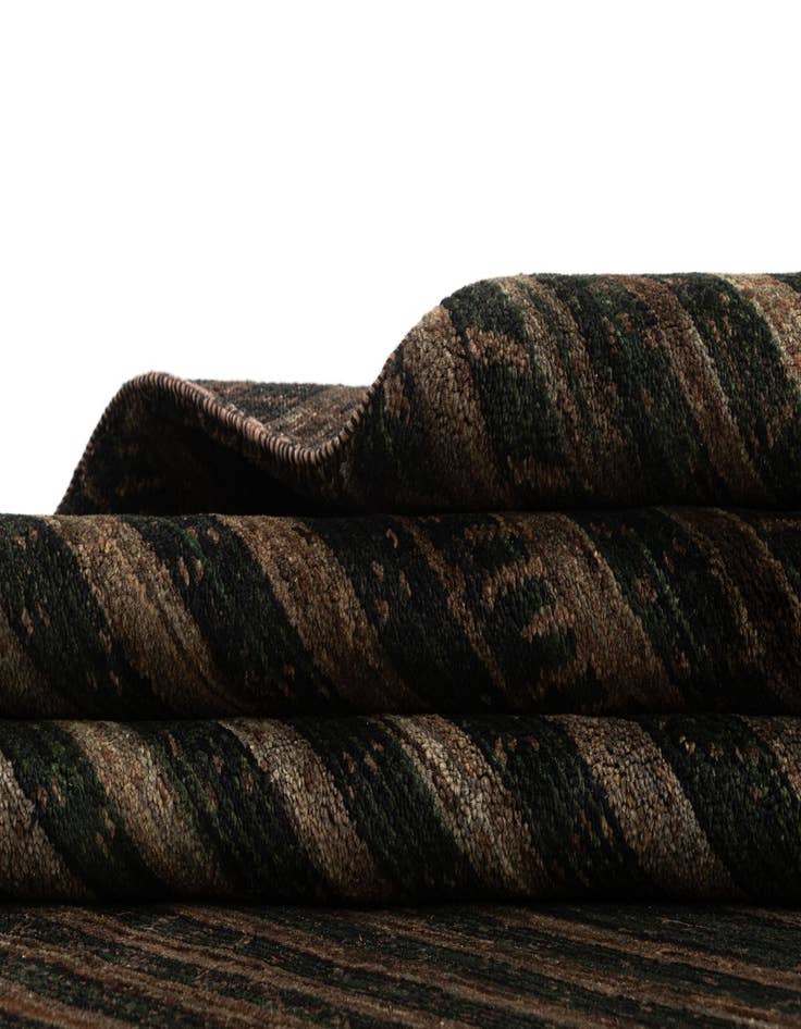 Detail image of 5' 6 x 8' Juma Wool Rug