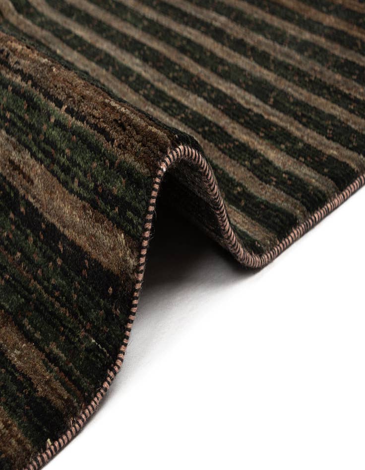 Detail image of 5' 6 x 8' Juma Wool Rug