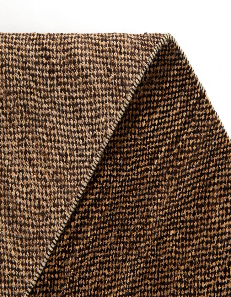 Detail image of 5' 8 x 8' 6 Juma Wool Rug