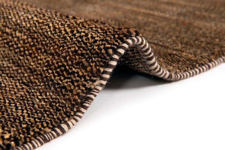 Detail image of 5' 6 x 7' 9 Juma Wool Rug