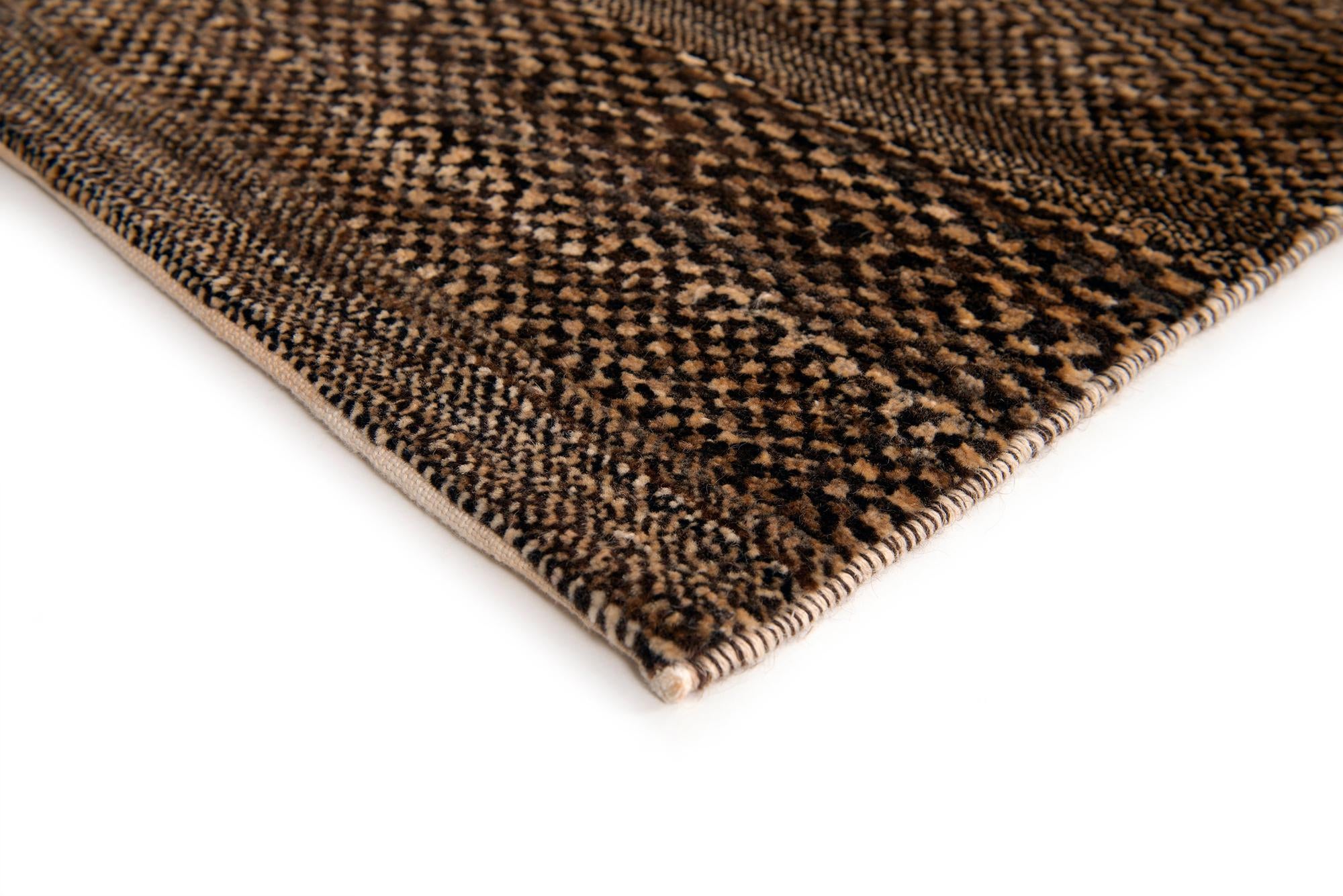 5' 7 x 8' 3 Juma Wool Rug
