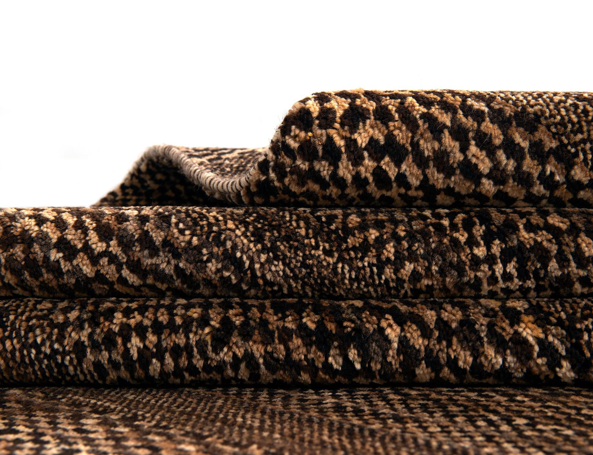 5' 7 x 8' 3 Juma Wool Rug