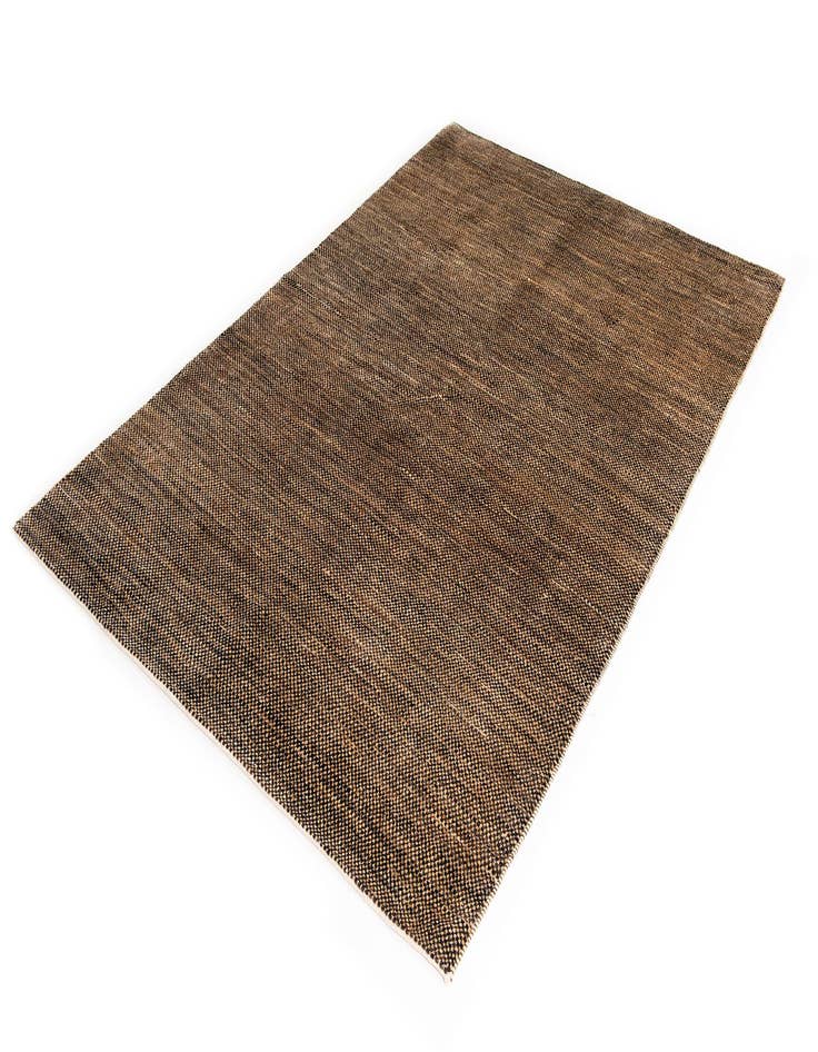 Detail image of 5' 5 x 7' 10 Juma Wool Rug