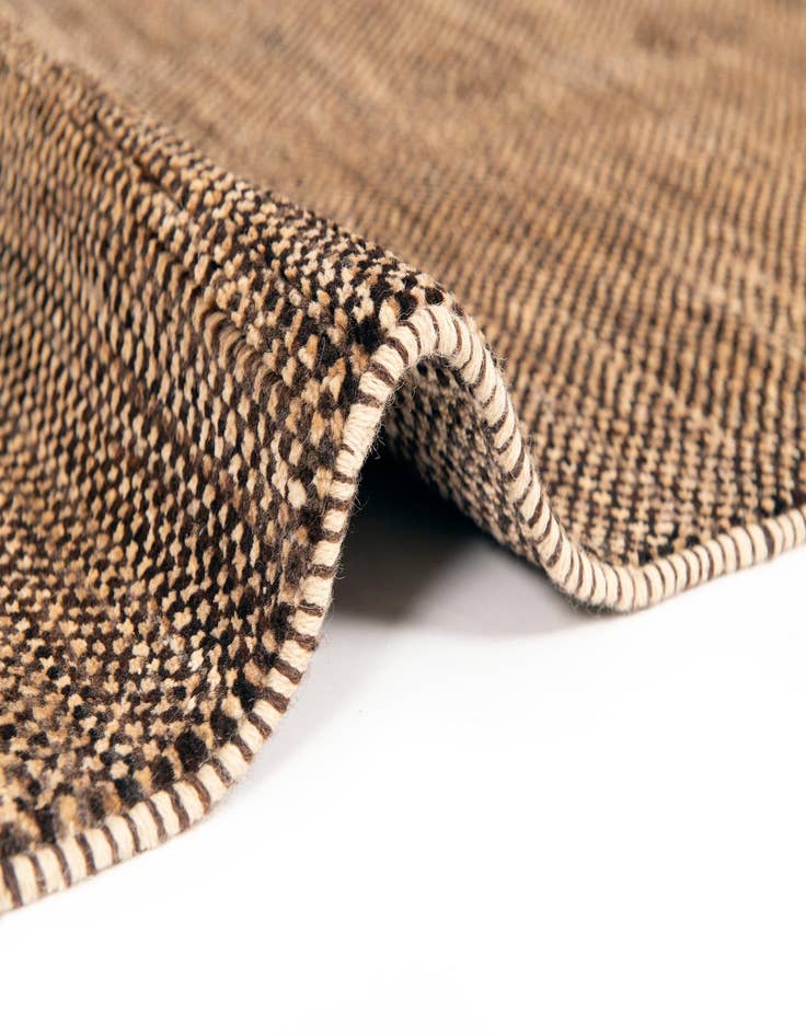 Detail image of 5' 5 x 7' 10 Juma Wool Rug