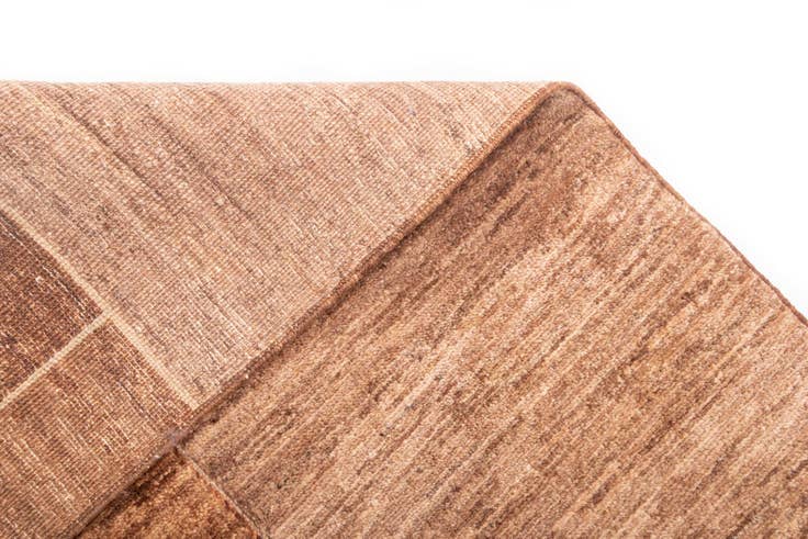 Detail image of 5' 9 x 7' 7 Juma Wool Rug