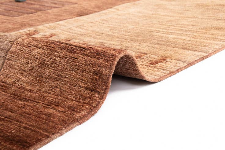 Detail image of 6' 9 x 9' 5 Juma Wool Rug