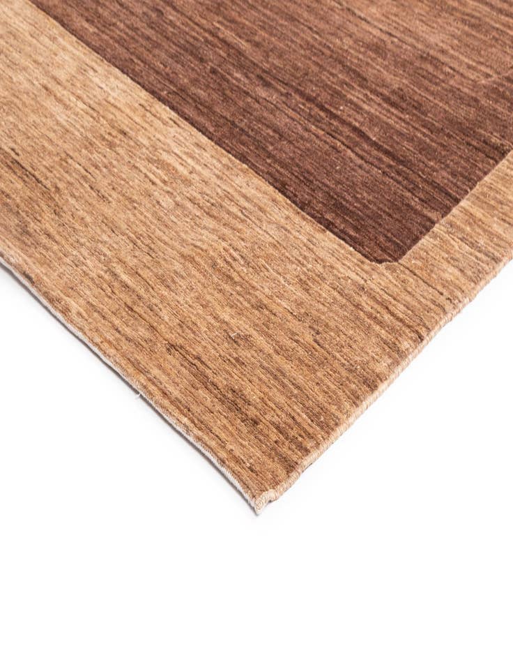 Detail image of 6' 6 x 9' 9 Juma Wool Rug