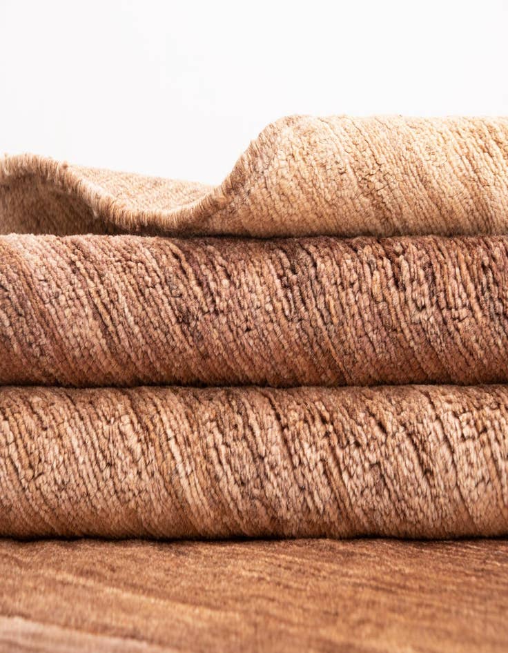 Detail image of 6' 6 x 9' 9 Juma Wool Rug