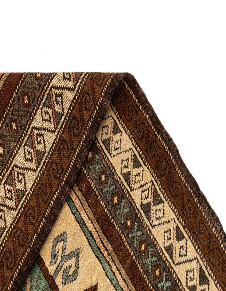 Detail image of 5' x 6' 9 Hand Knotted Kars Wool Rug