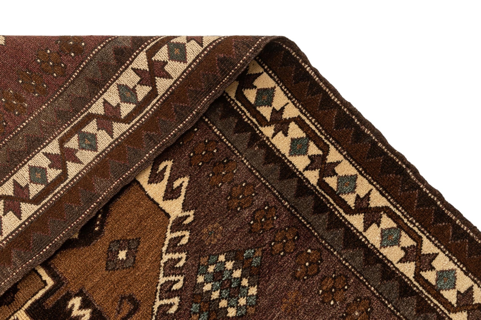 4' 6 x 6' 7 Hand Knotted Kars Wool Rug