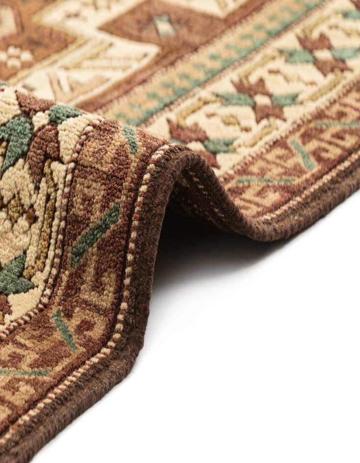 Detail image of 4' 5 x 6' 10 Hand Knotted Kars Wool Rug