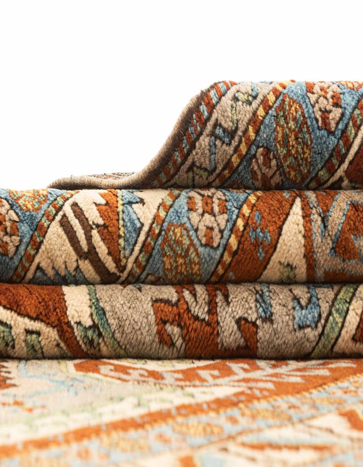 Detail image of 4' 7 x 6' 10  Hand Knotted Kars Wool Rug