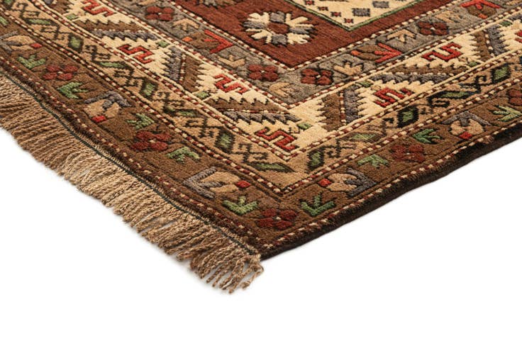 Detail image of 4' 8 x 7' 2 Hand Knotted Kars Wool Rug