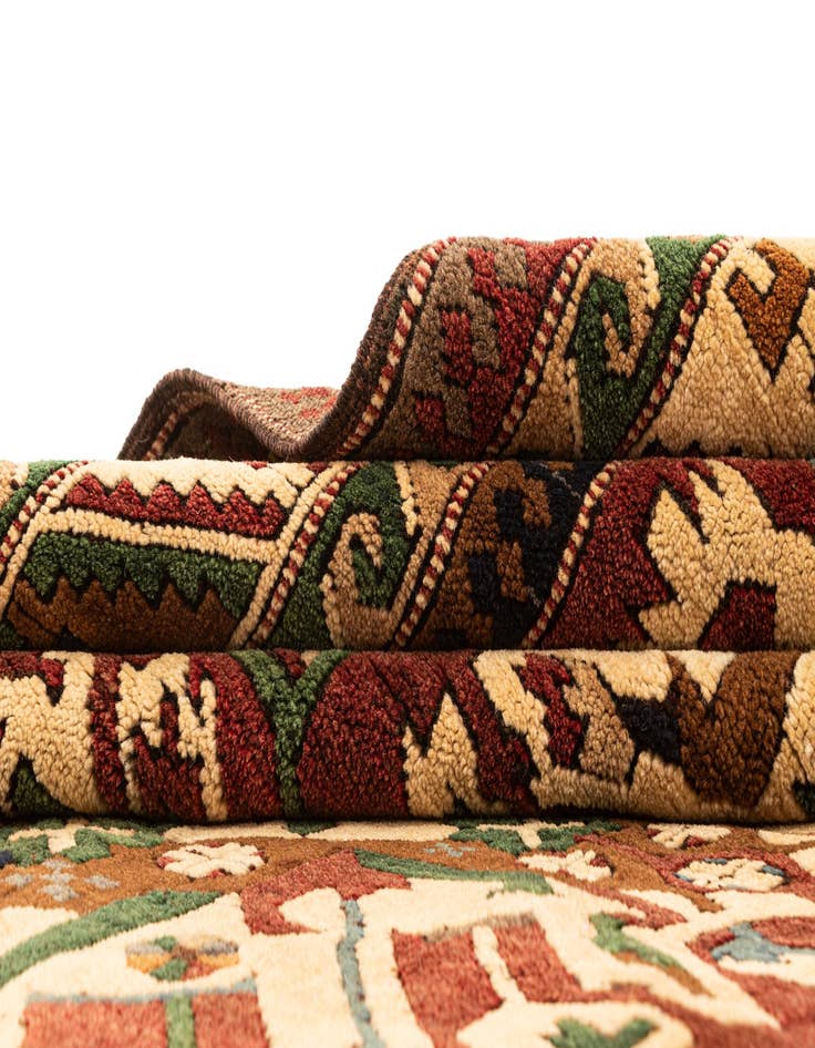 Detail image of 5' 5 x 9' 10  Hand Knotted Kars Wool Rug