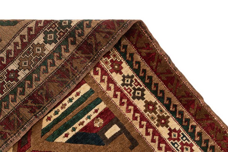 Detail image of 4' 9 x 7' Kars Wool Rug