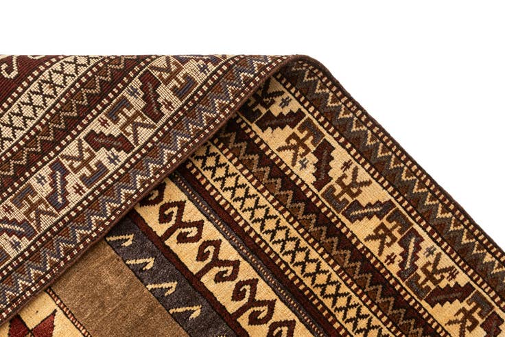 Detail image of 4' 8 x 6' 5 Hand Knotted Kars Wool Rug