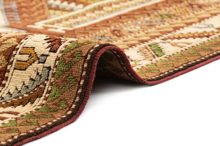 Detail image of 4' 3 x 6' 4 Hand Knotted Kars Wool Rug