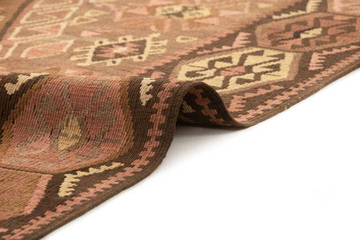 4' 9 x 9' 3 Kars Rug