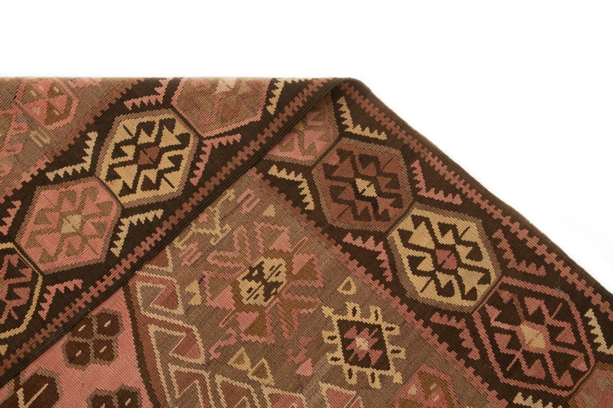 4' 9 x 9' 3 Kars Rug