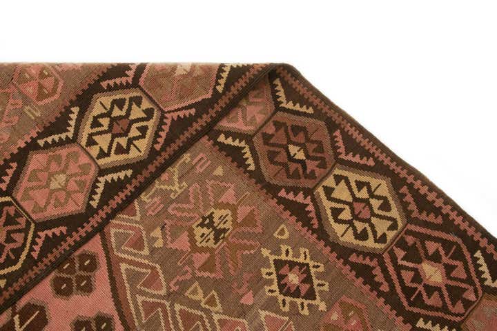 4' 9 x 9' 3 Kars Rug