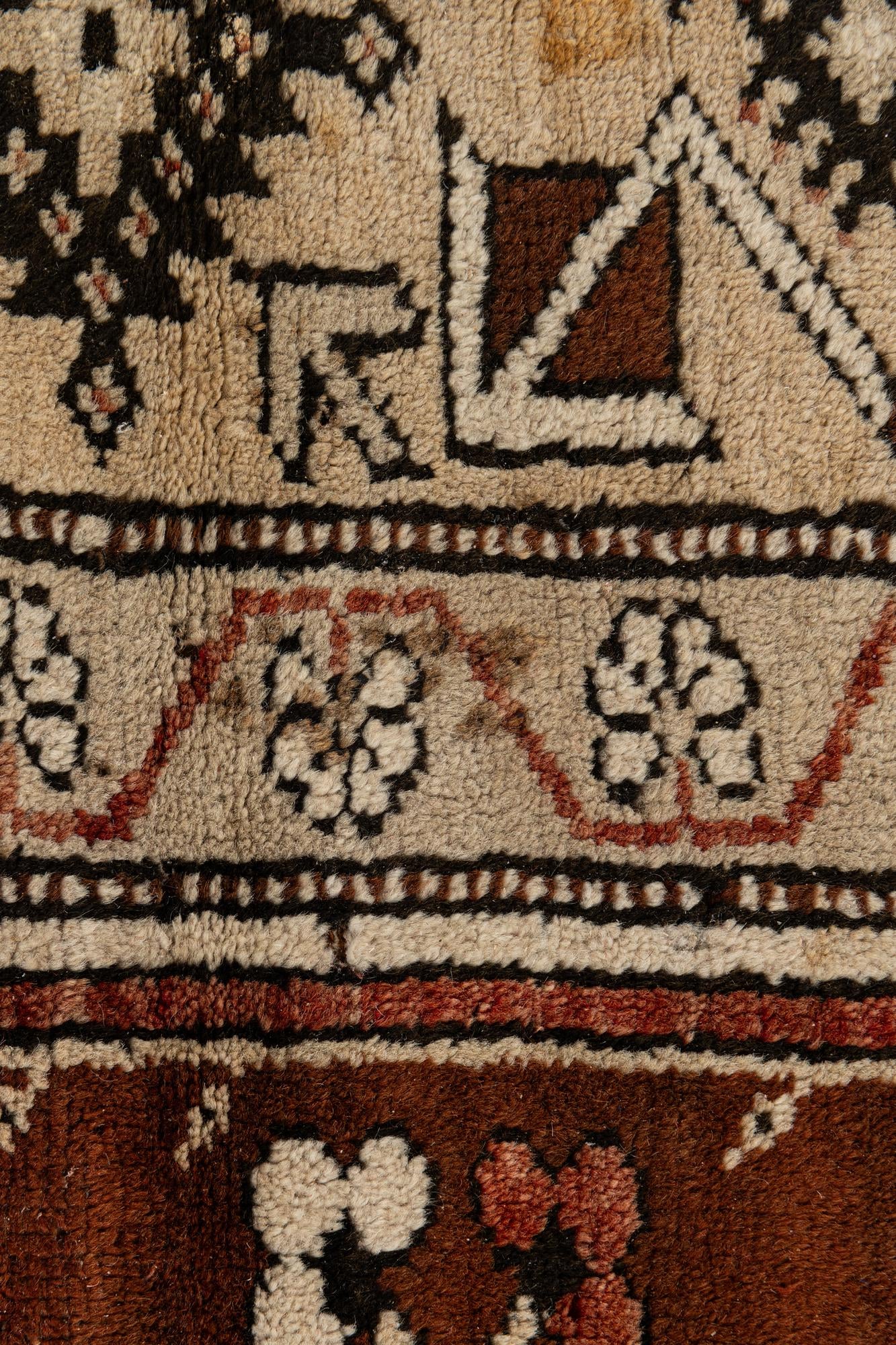 4' 3 x 7' 7 Hand Knotted Kars Wool Rug
