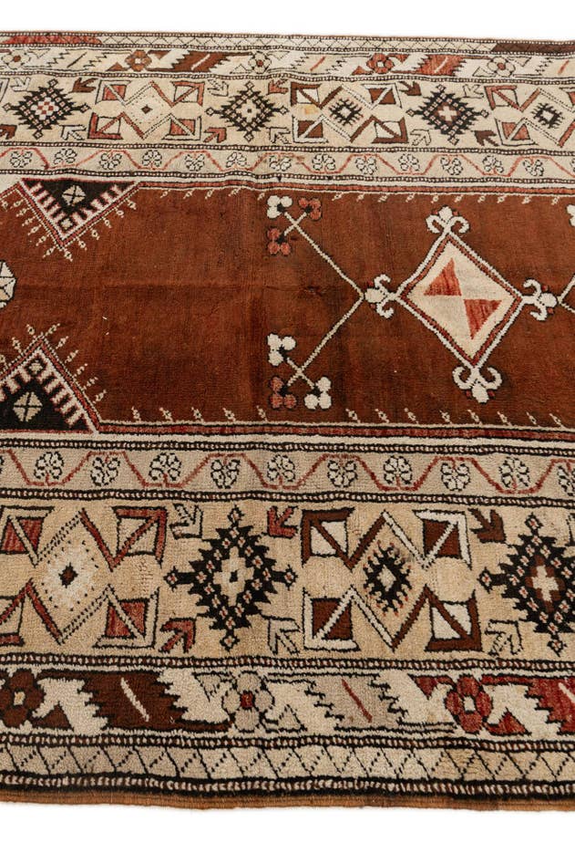 Detail image of 4' 3 x 7' 7 Hand Knotted Kars Wool Rug