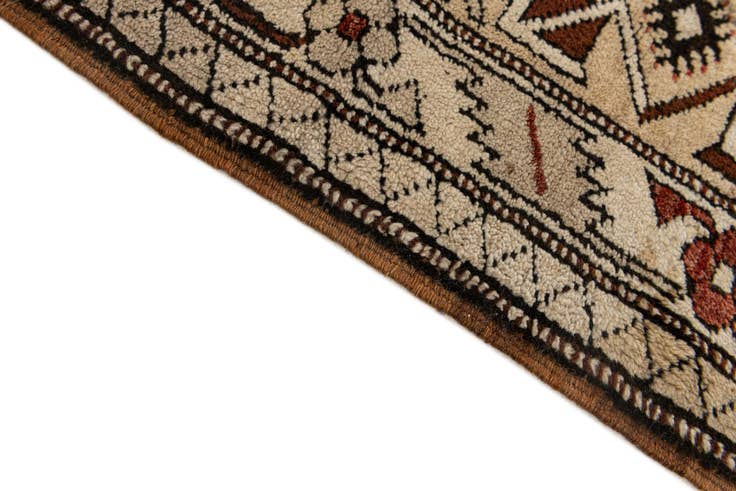 Detail image of 4' 3 x 7' 7 Hand Knotted Kars Wool Rug